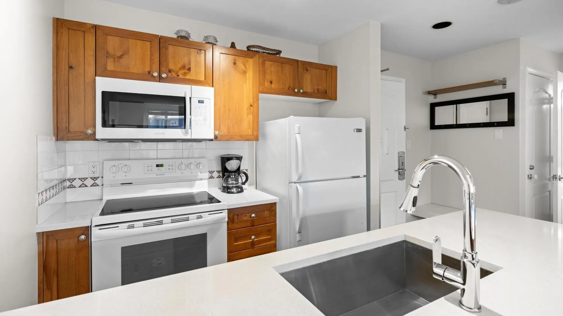 Bear Lodge One Bedroom By Mva Whistler Dom wakacyjny