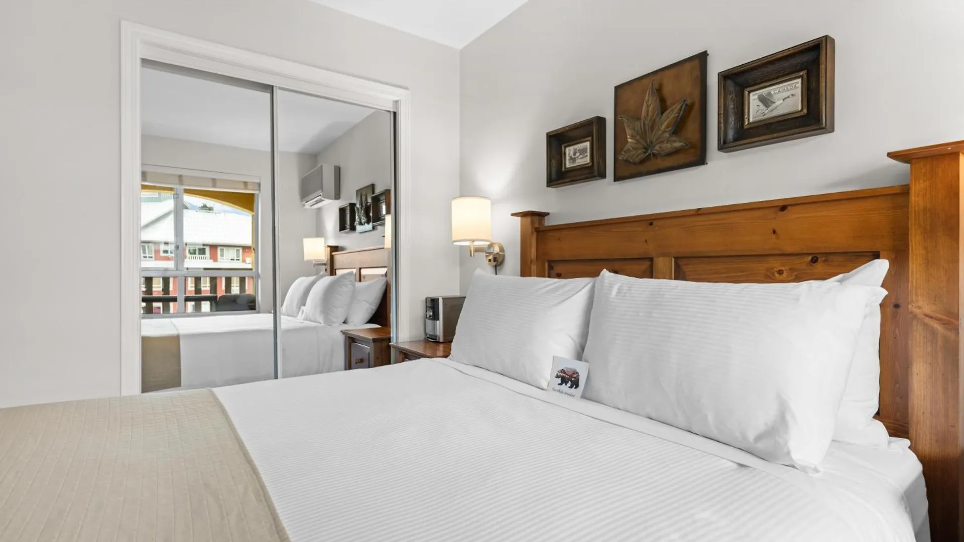 Bear Lodge One Bedroom By Mva Whistler 0*,