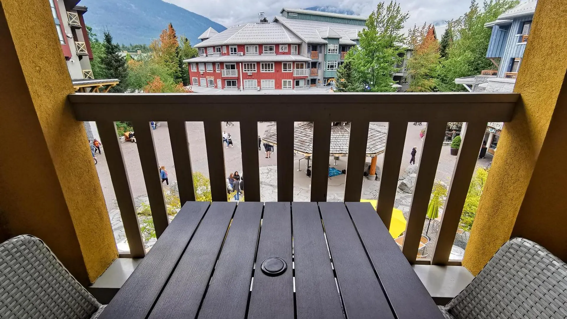 Bear Lodge One Bedroom By Mva Whistler